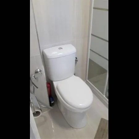 Large Superior 3 Bedroom 15 Bathroom Two Balconies Full Aircondition Apartment Alicante