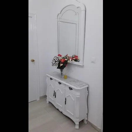Large Superior 3 Bedroom 15 Bathroom Two Balconies Full Aircondition *