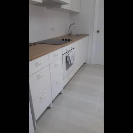 Large Superior 3 Bedroom 15 Bathroom Two Balconies Full Aircondition * Alicante
